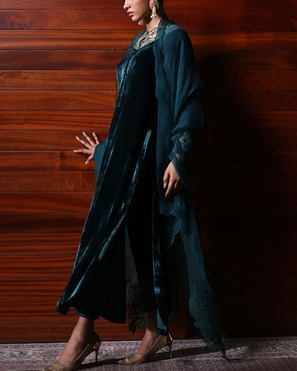 Elegant Vintage velvet kaftan