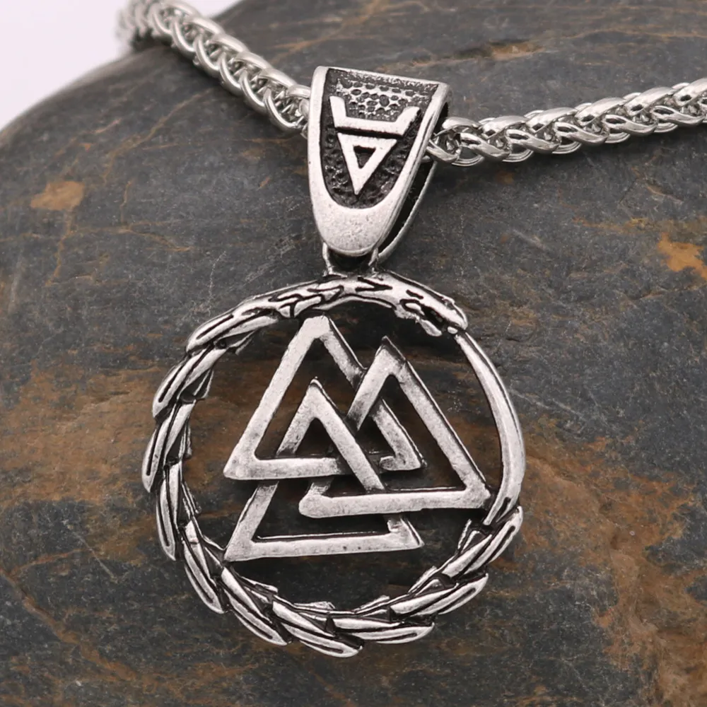 Viking Triangle Knot Faucet Necklace