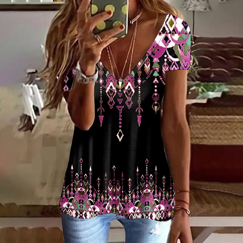 Western Geometric Print Casual T-Shirt