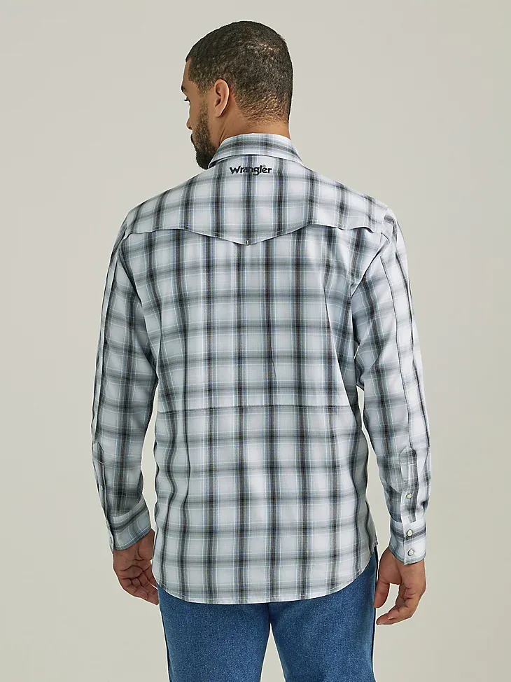 MEN'S WRANGLER PERFORMANCE SNAP LONG SLEEVE PLAID SHIRT IN TAN PLAID