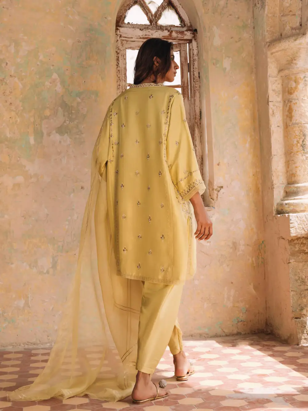 NIMR KURTA W/ SKINNY SHALWAR & DUPATTA