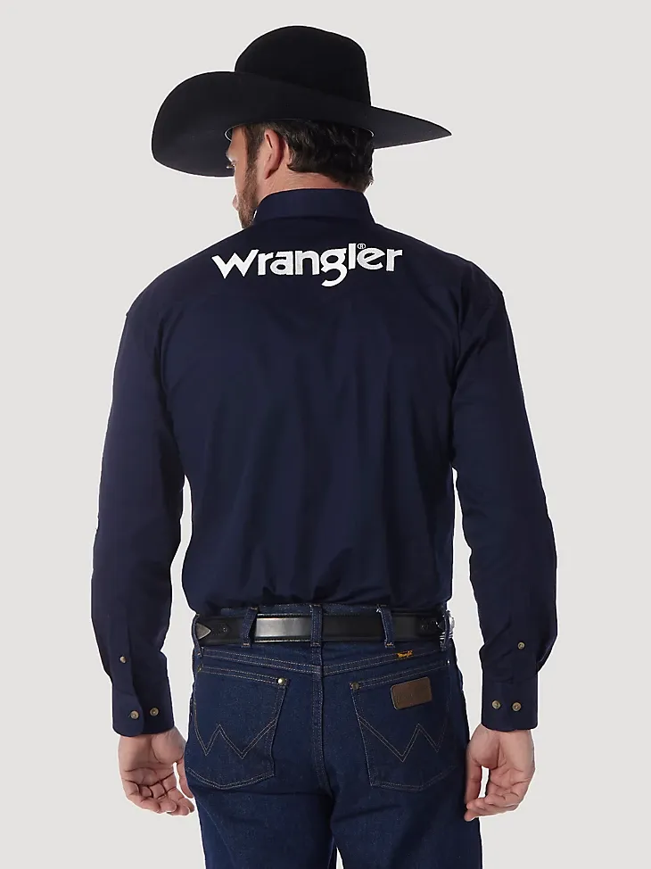 MEN'S WRANGLER® LOGO LONG SLEEVE BUTTON DOWN SOLID SHIRT IN NAVY