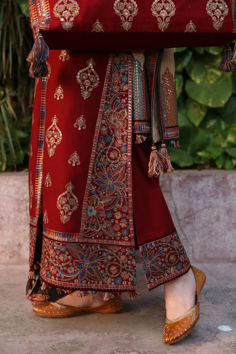 EMBROIDERED SLUB KHADDAR SETS